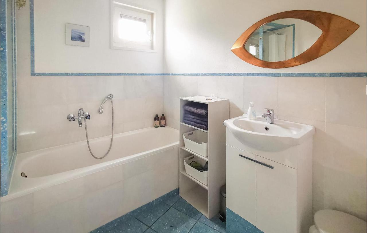 2 Bedroom Gorgeous Home In Lemmer Bagian luar foto