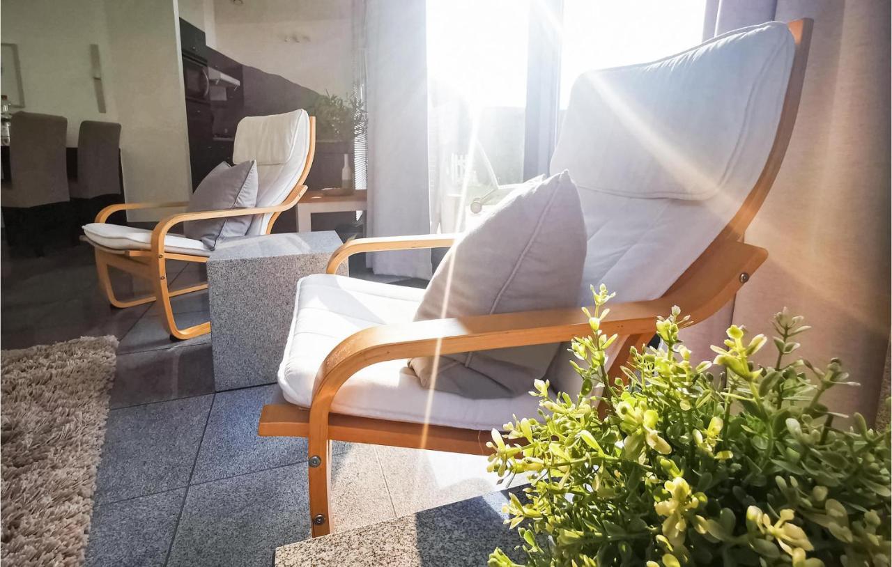 2 Bedroom Gorgeous Home In Lemmer Bagian luar foto